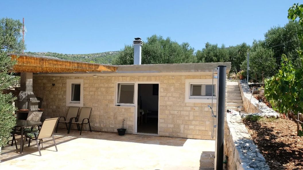 House Robinson house Dolac (1)