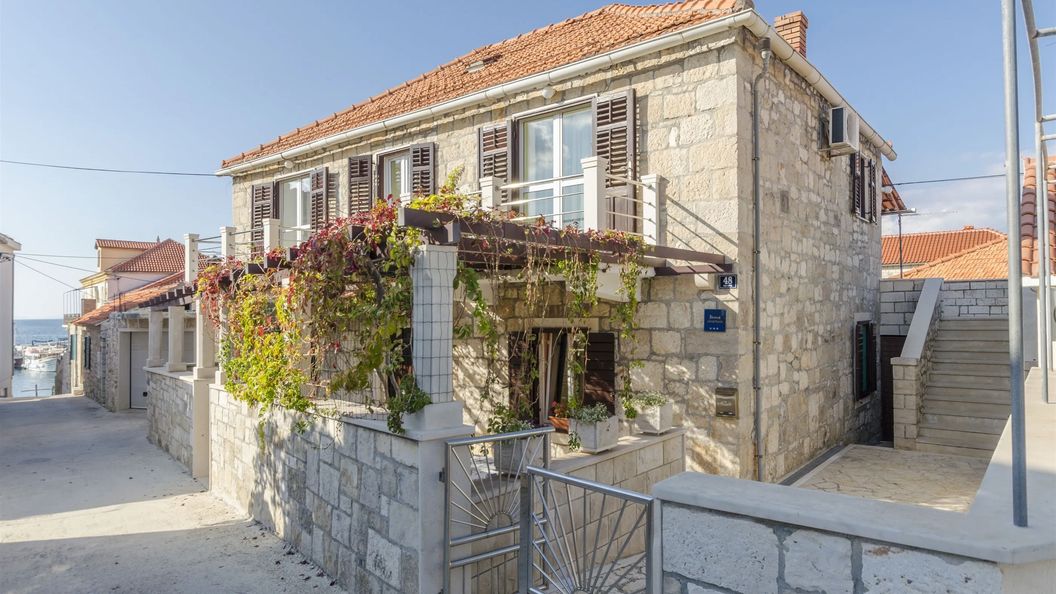 Apartment Lile Postira (1)