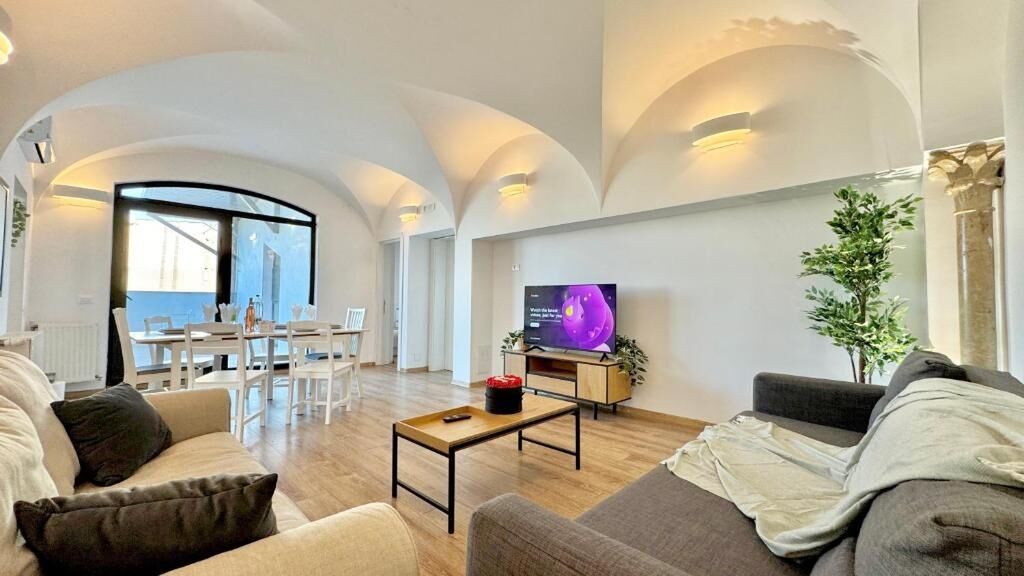 Banului 12 - Two Bedroom Apartment București (1)