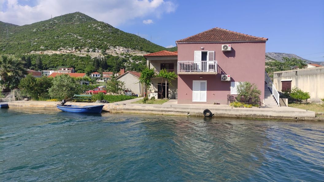 Apartmanok Parkolóhellyel Rogotin, Usce Neretve - 23141 Rogotin (1)