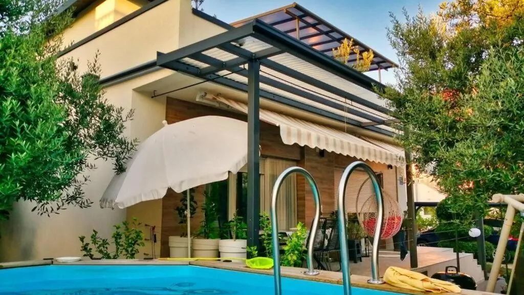 Apartmanok Medencével Vodice - 23759 (1)