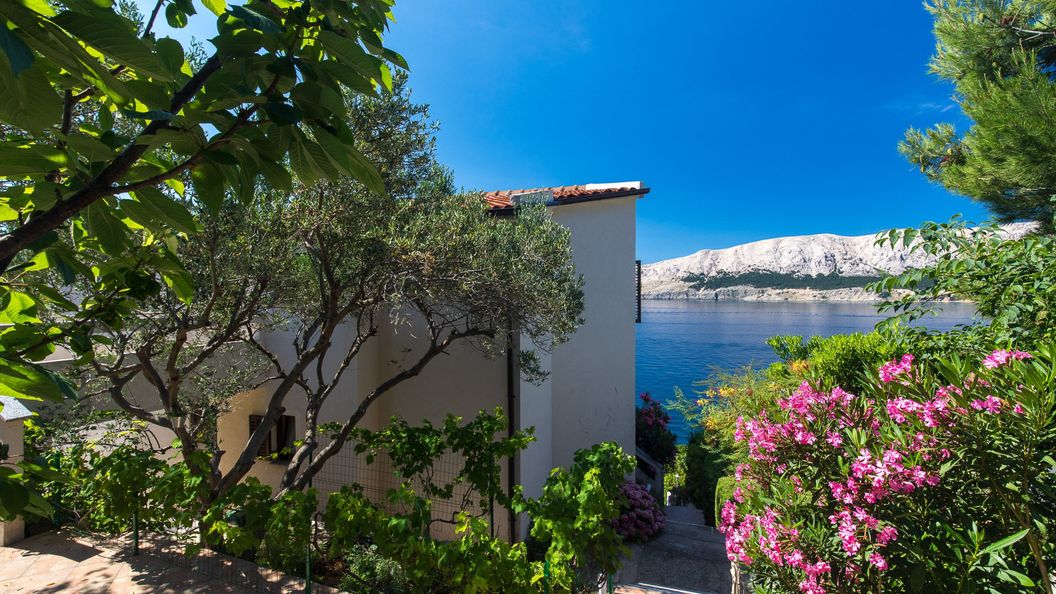 Apartmanok Parkolóhellyel Baska, Krk - 23918 Baška (1)