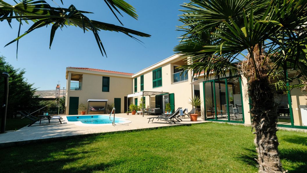 Ház Családok Részére Medencével Plano, Trogir - 23937 Plano (1)