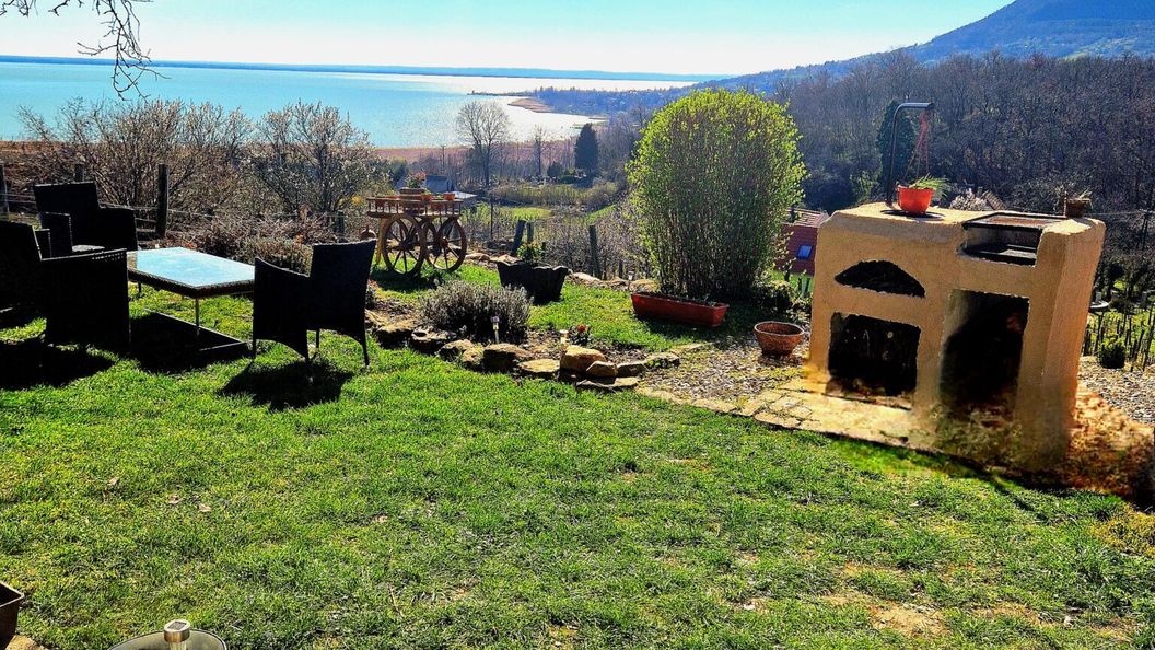 100 Éves Présház Badacsonyörs (1)