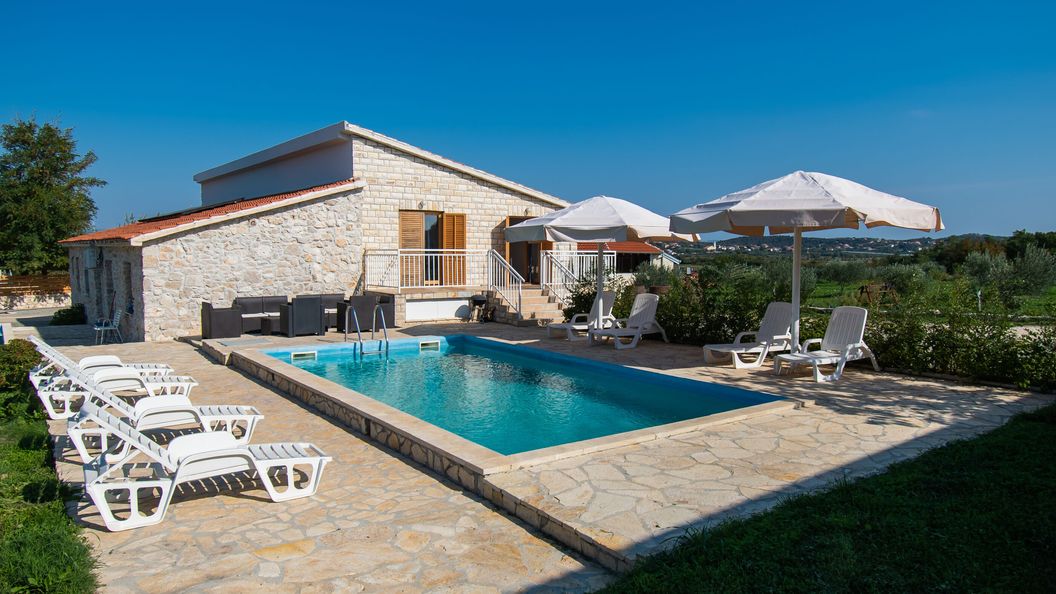 House Stone Curlew 4 Lišane Tinjske (1)