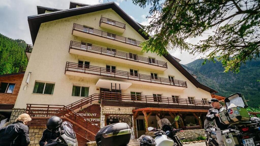 Cabana Bâlea Cascada Cârţişoara (1)