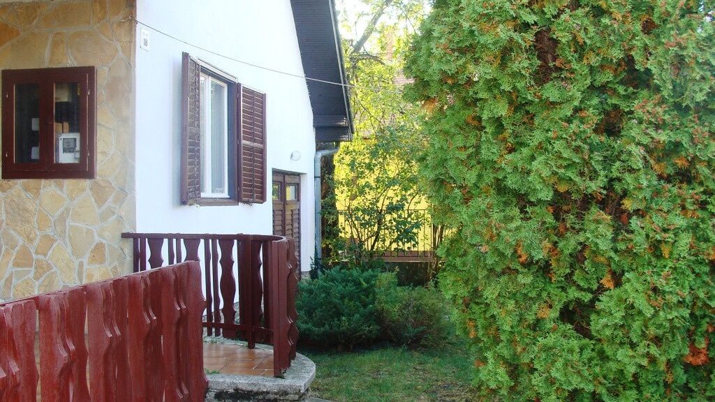 Cseresznyefa Virága Vendégház Vonyarcvashegy (1)