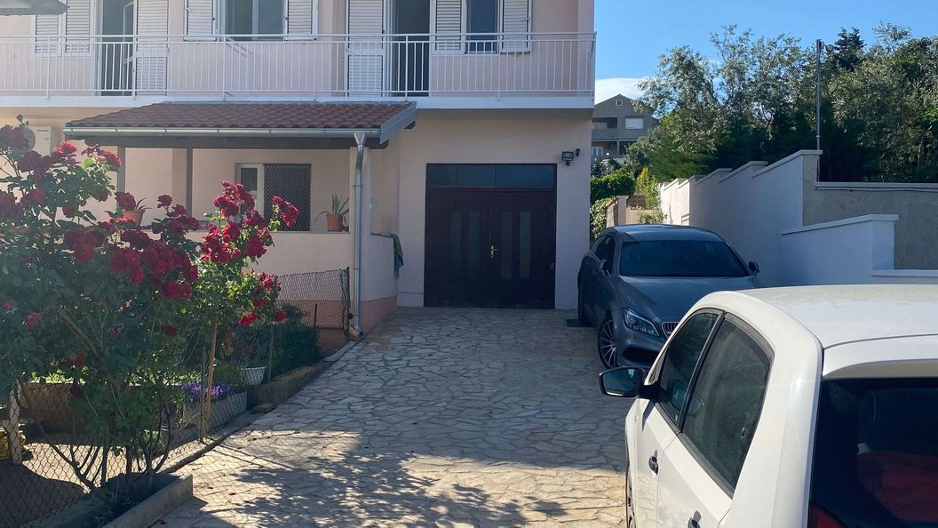 Apartmanok Parkolóhellyel Preko, Ugljan - 23327 Preko (1)