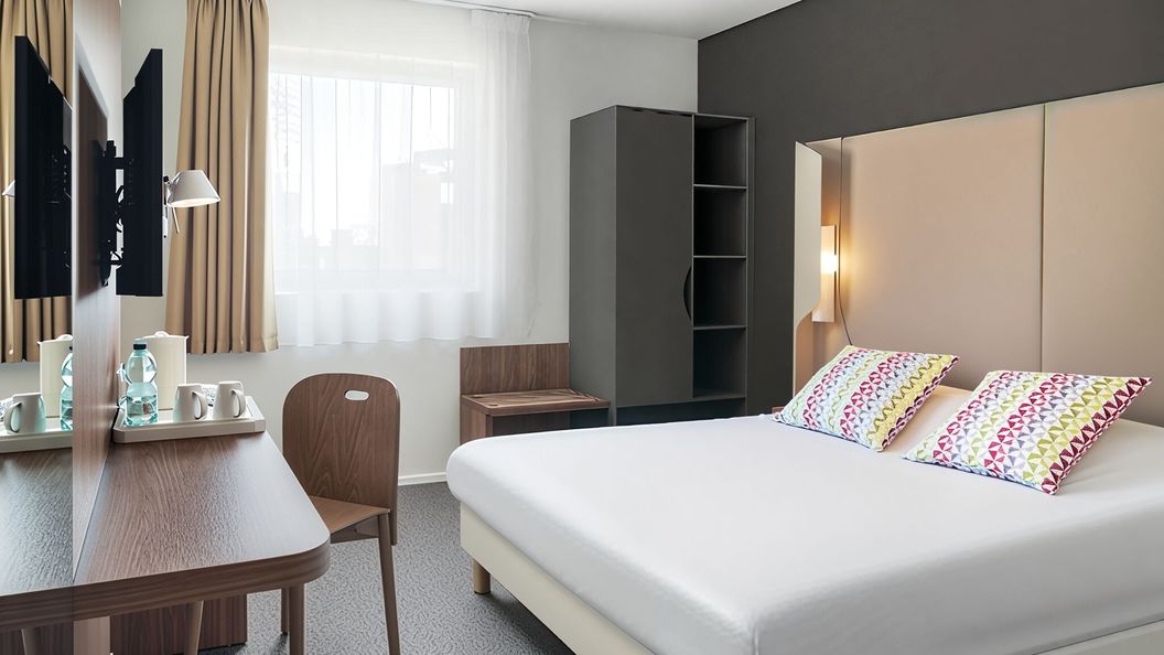 Hotel Campanile Katowice (1)