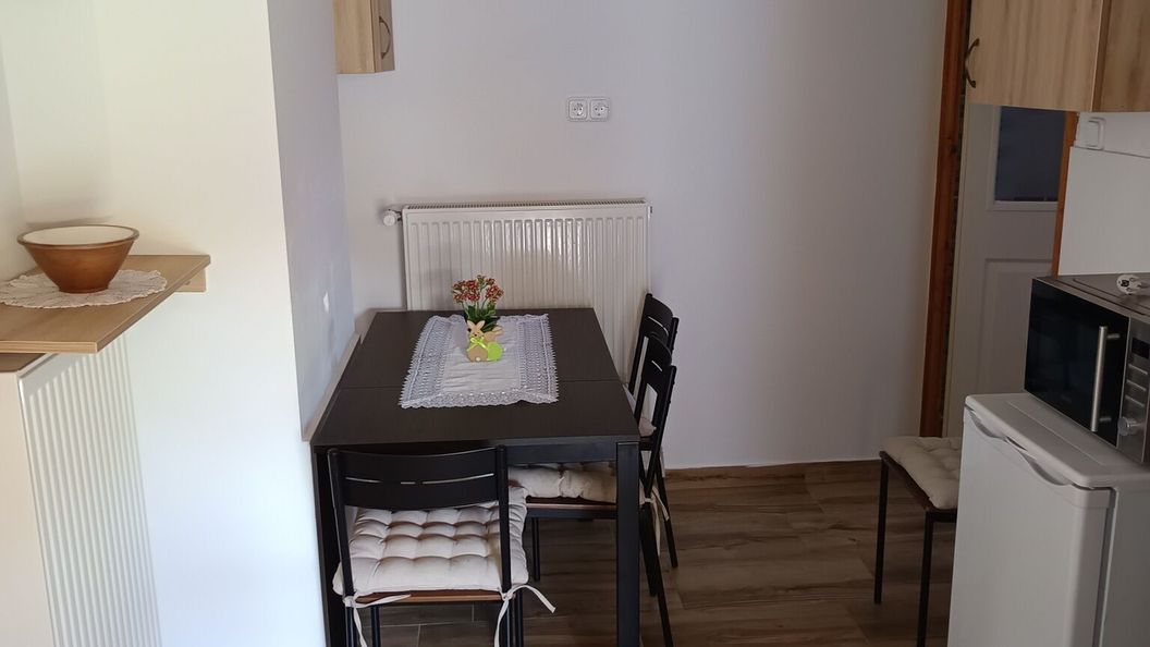 Apró Vendégház Ópusztaszer (1)