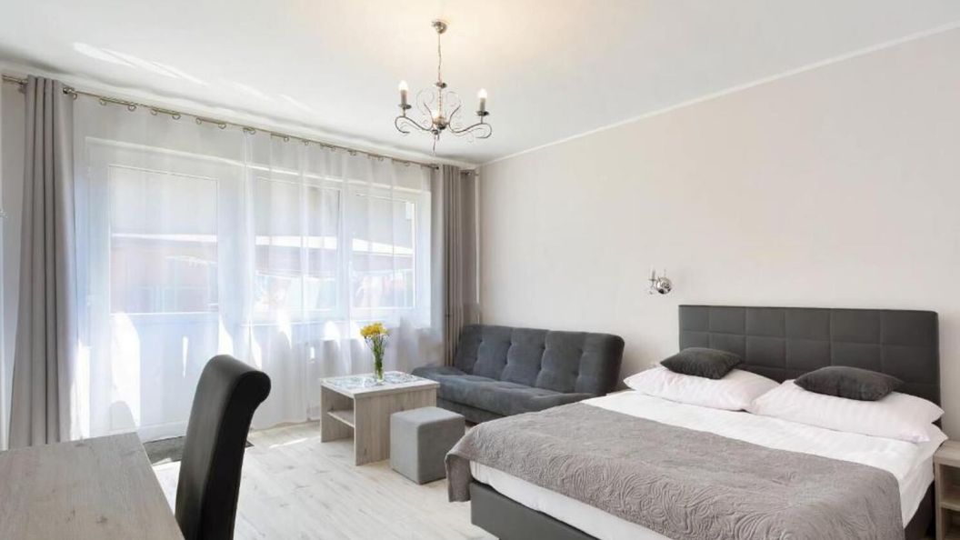 Arka - pokoje z osobnymi wejściami na parterze Międzywodzie (1)