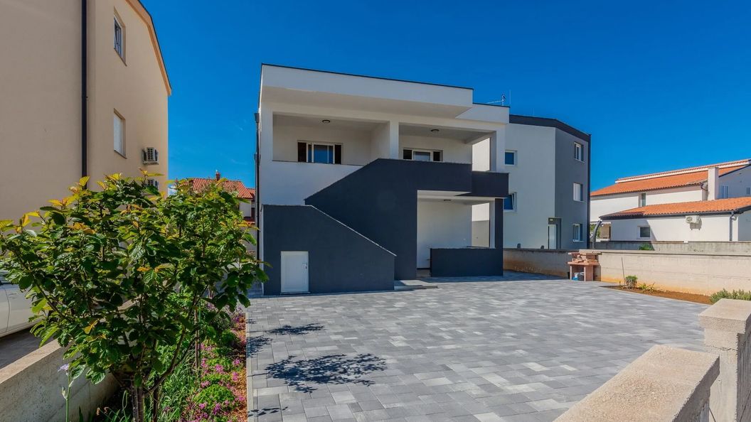 Apartment Mutak Vir (1)