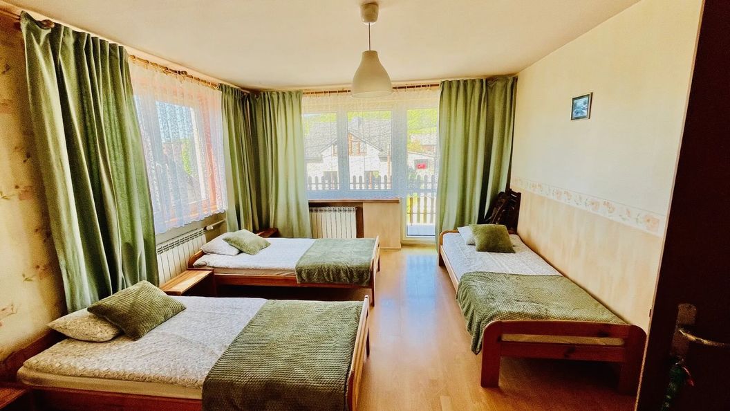 Noclegi Amonit 35 Agroturystyka Podlesice (1)