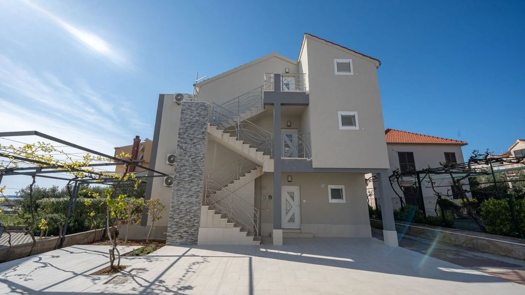 Tedoris Apartmani Vodice (1)