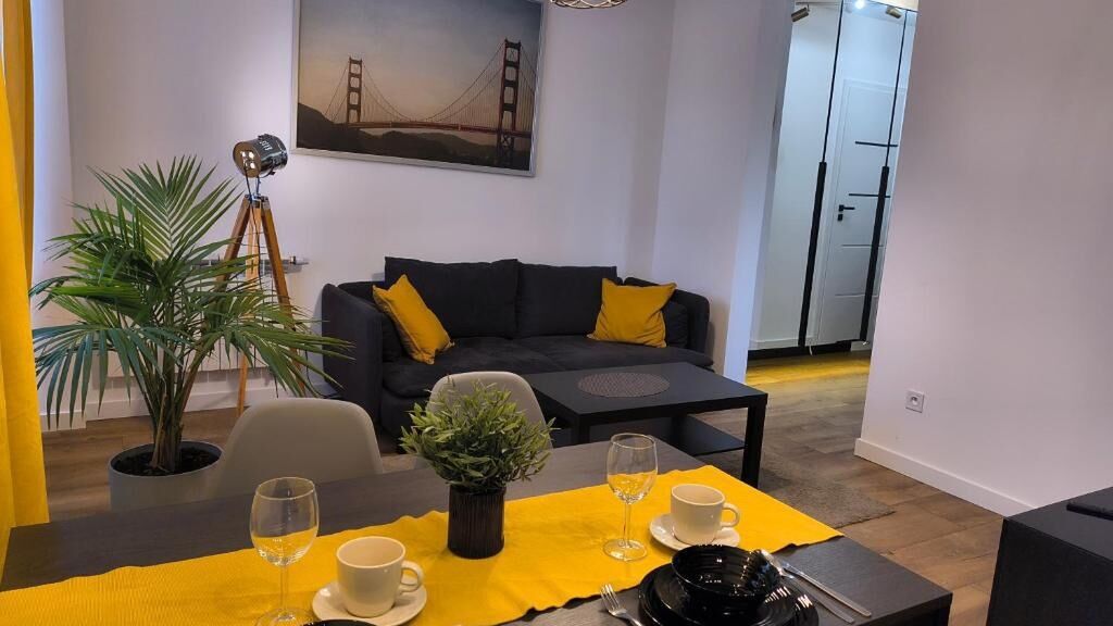 Tabago Studio 25 Zduńska Wola, Srebrna (1)