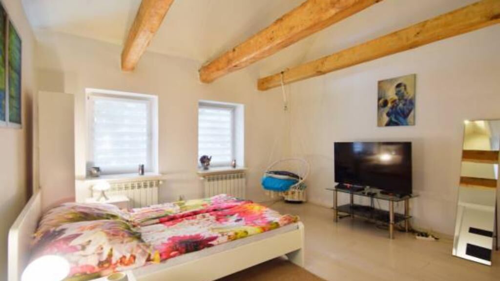 Dom Zaufanie Uniejów (1)