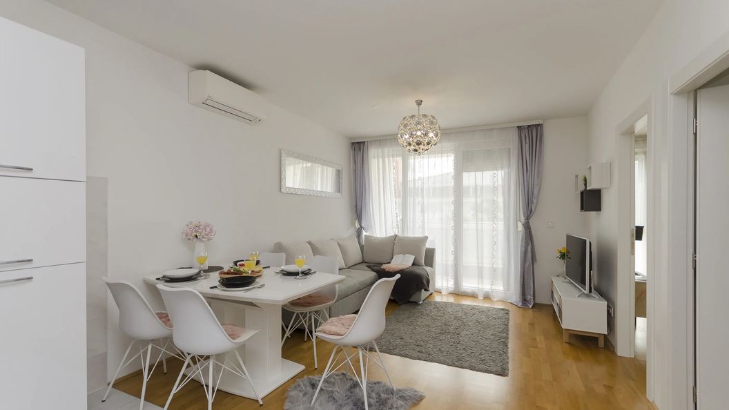 Apartment L and I Sibenik (1)