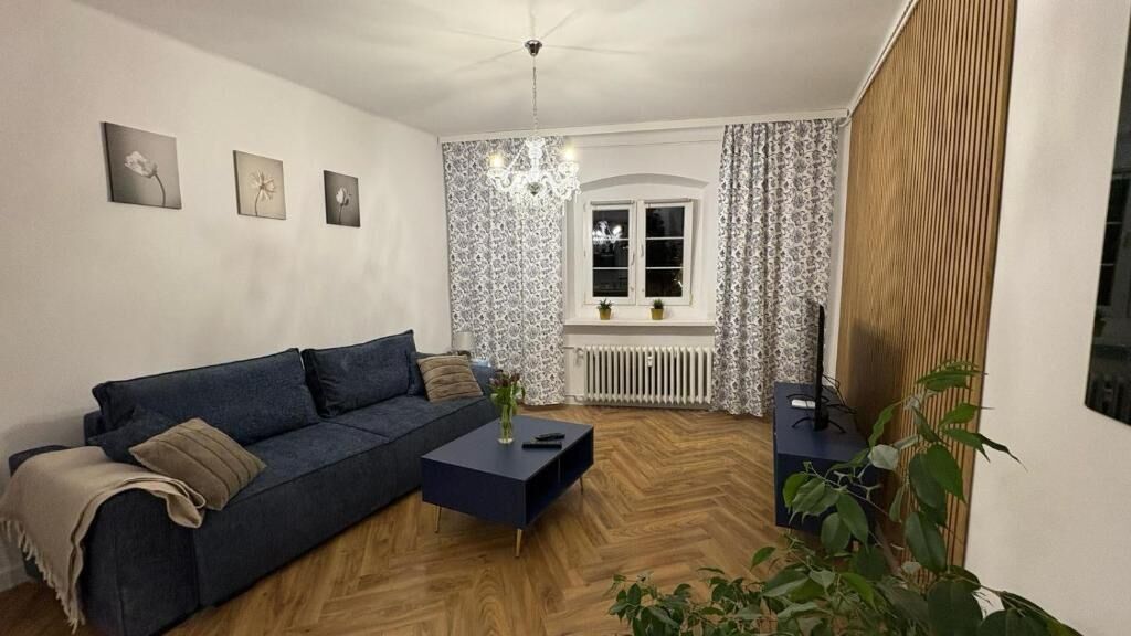 Tabago Studio 22 Nysa, Rynek (1)