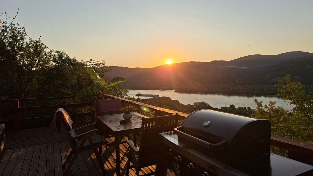 Sherpa Pihenőház Nagymaros (1)