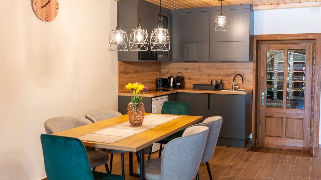 Berger Pince és Lodge Császártöltés (1)