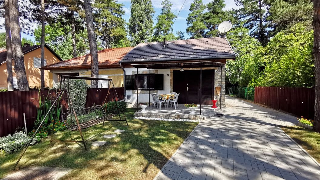 Zsofi-lak Üdülőház Siófok (1)