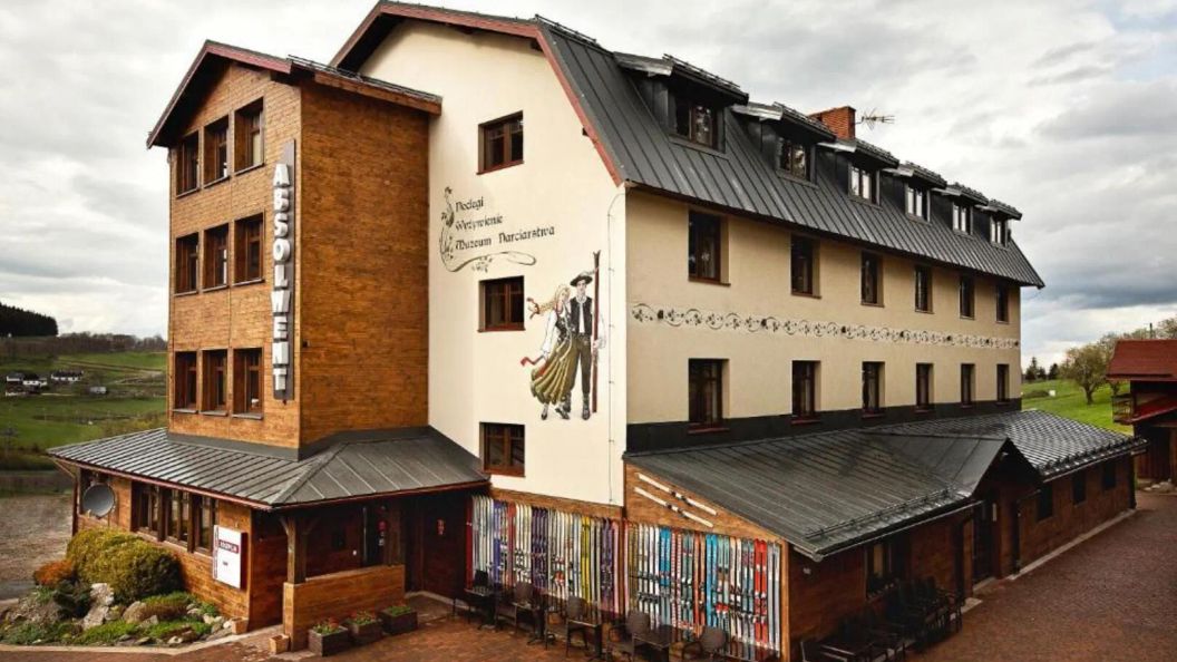 Hotel Absolwent Zieleniec Duszniki Zdrój (1)