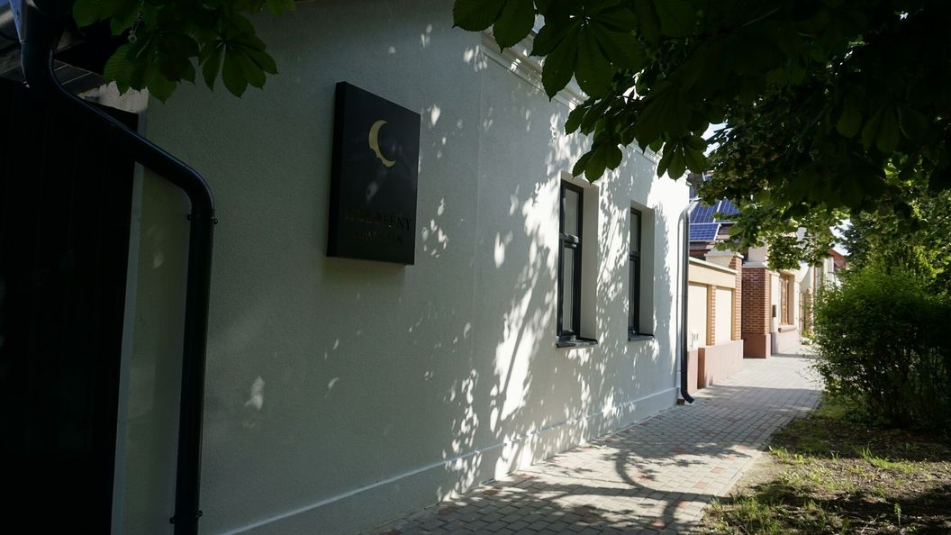 Holdfény Apartman Makó (1)