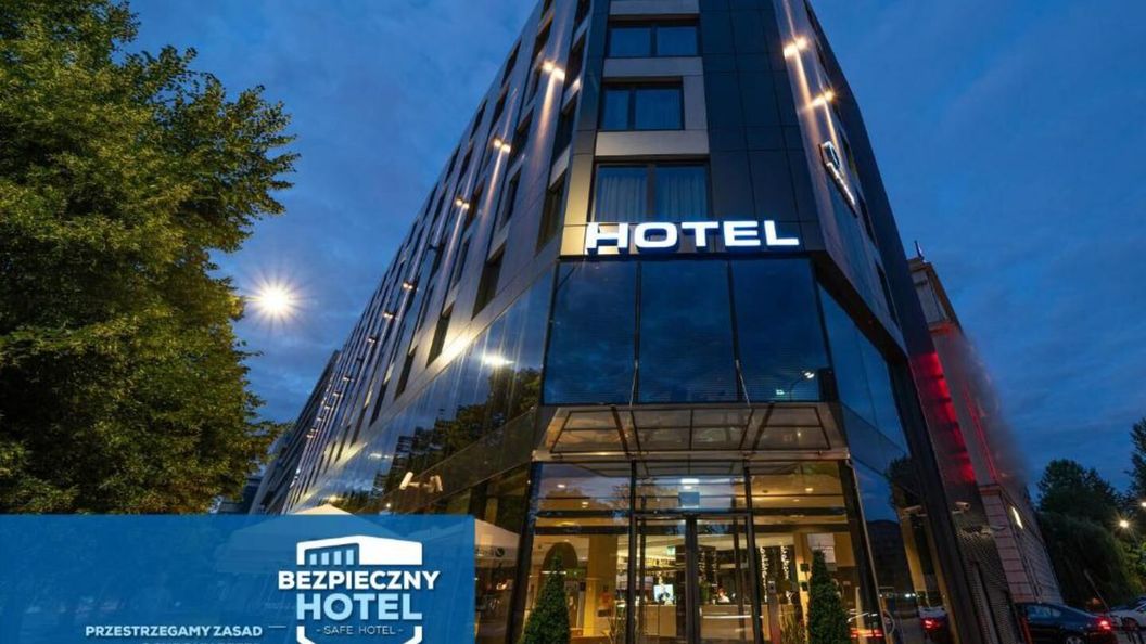 Q Hotel Plus Wrocław (1)