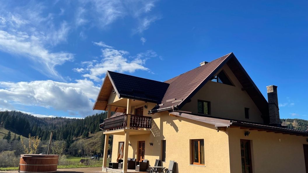 Cabana Vânătorului Moldoviţa (1)