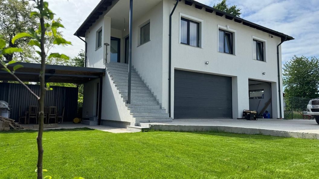 Casa Furnicuța Curtea de Argeș (1)