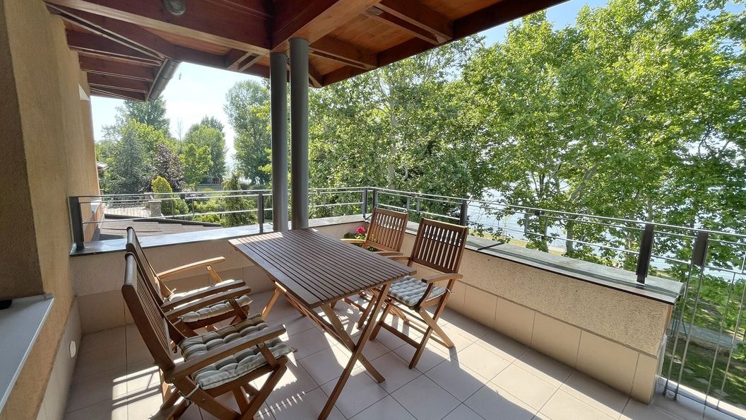 Tünde Apartman Balatonboglár (1)