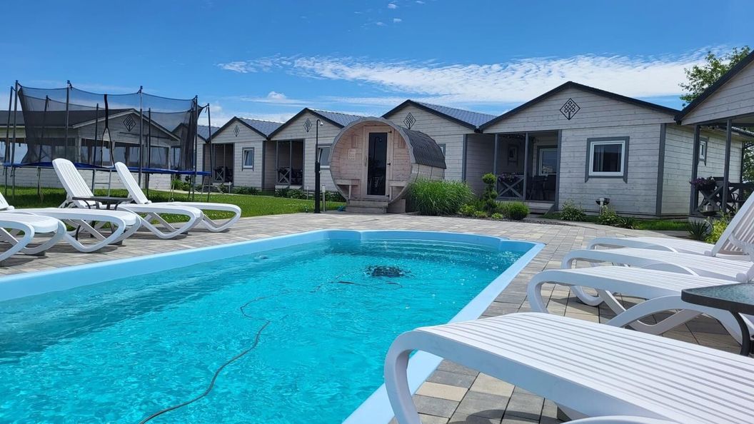 Family Resort Domki Letniskowe Gąski (1)