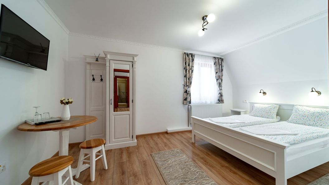 Pensiune și Restaurant Hadnagy Lupeni (1)