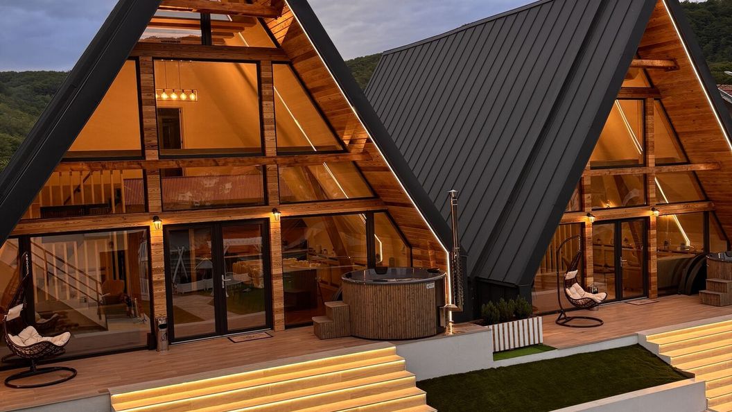 Cabana Hilltop Băile Olănești (1)