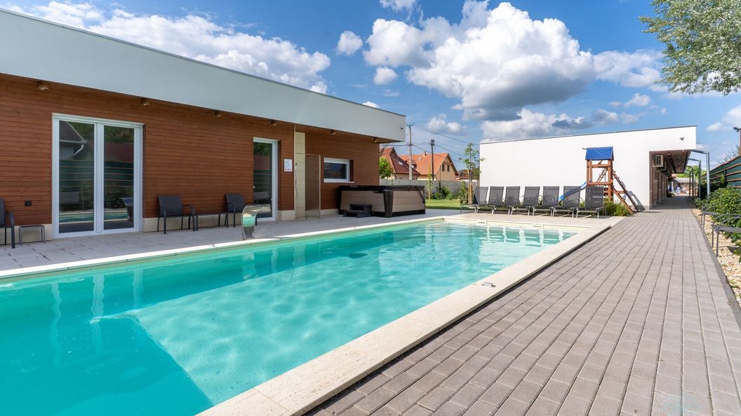 AQUA ROSA Tiszafüred (1)