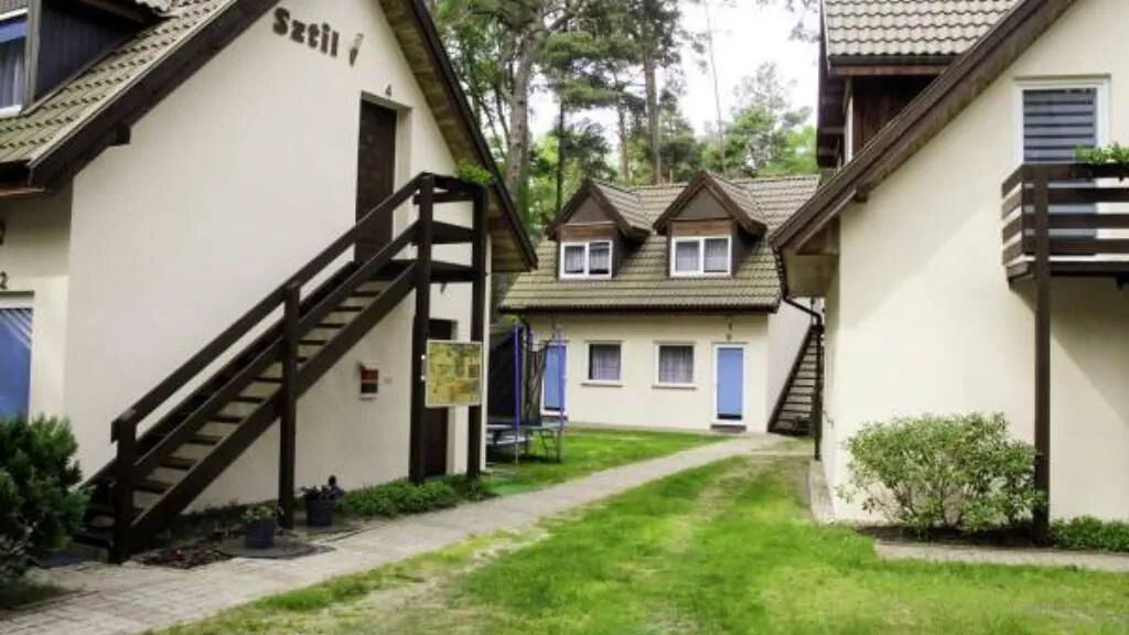 Pokoje i Domki Sztil Pobierowo (1)