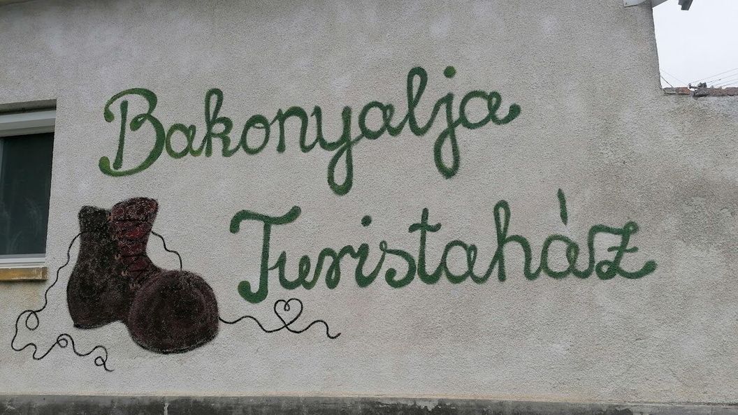 Bakonyalja Turistaház Homokbödöge (1)