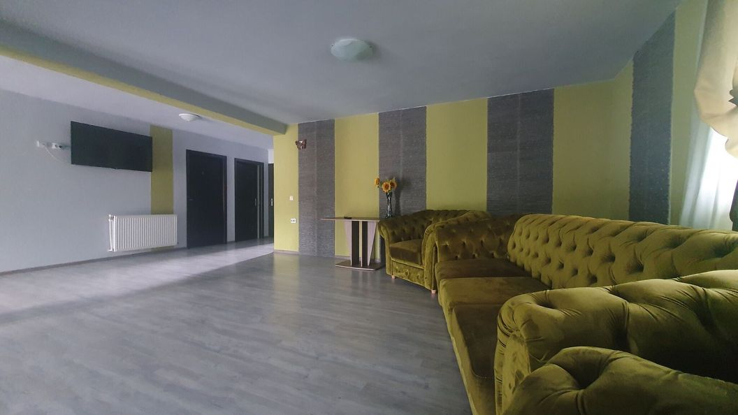 Casa Daniel Ocnele Mari (1)