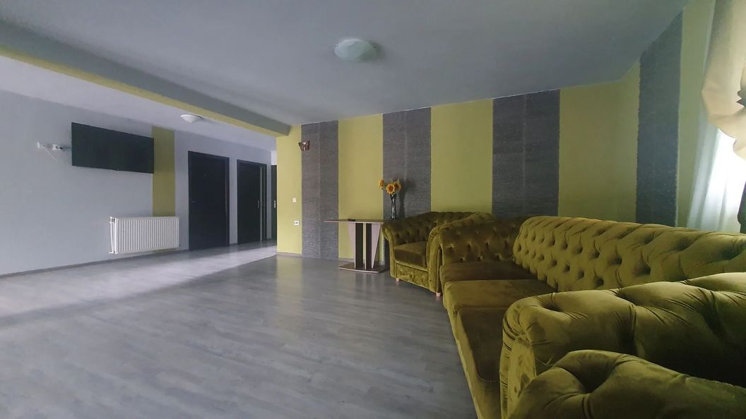 Casa Daniel Ocnele Mari (1)