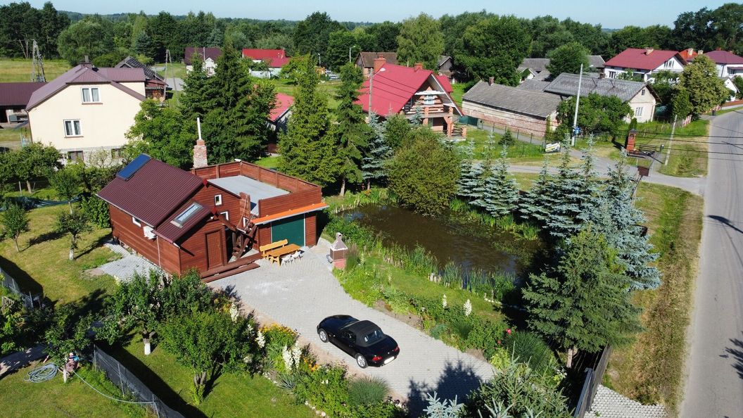 Domek Nad Stawem w Suchorzowie (1)