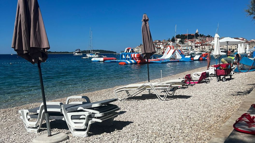 Apartments Vane Primosten (1)