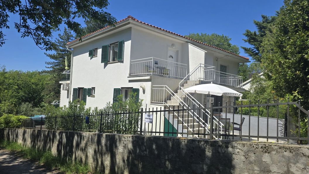 Apartments Inka Njivice II (1)
