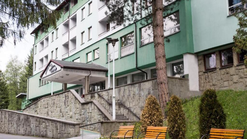 Centrum Rekreacji i Rehabilitacji Jubilat  (1)