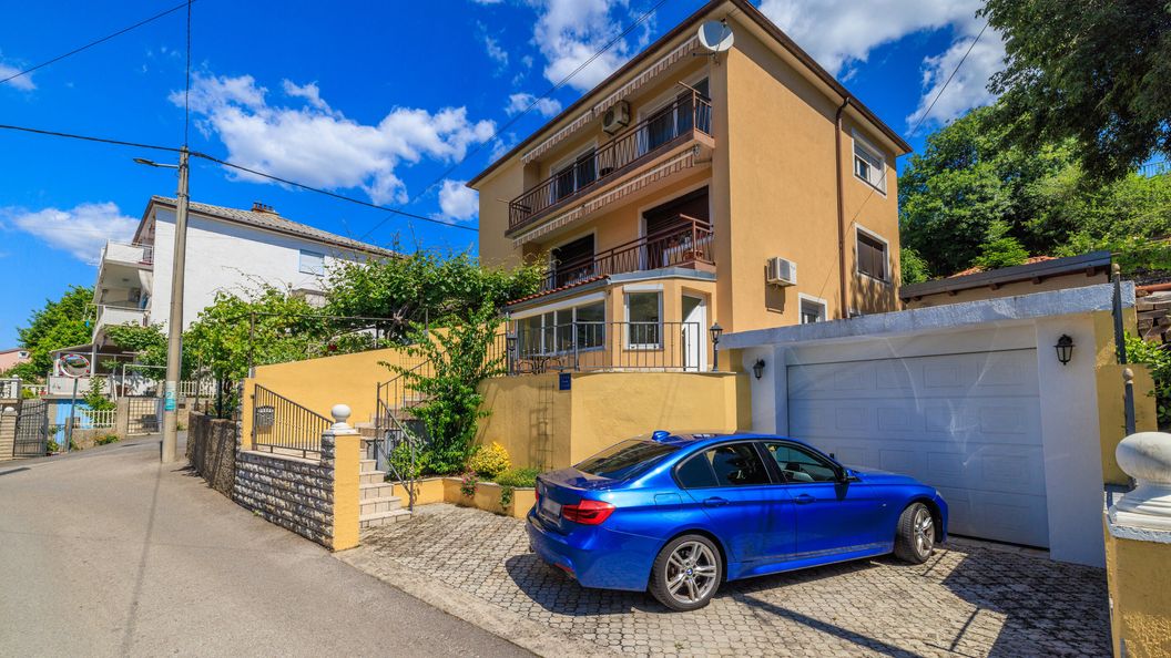 Apartment Car Crikvenica (1)