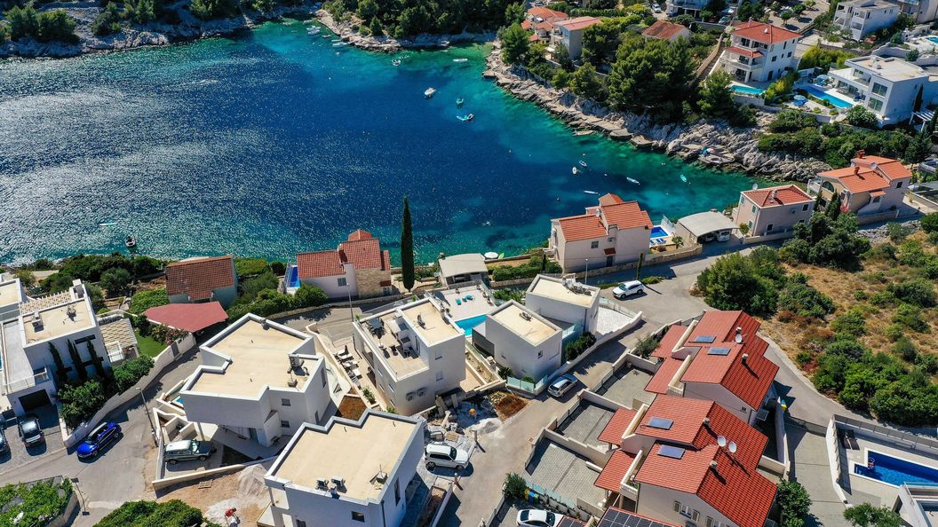 House Mirrors Razanj (1)