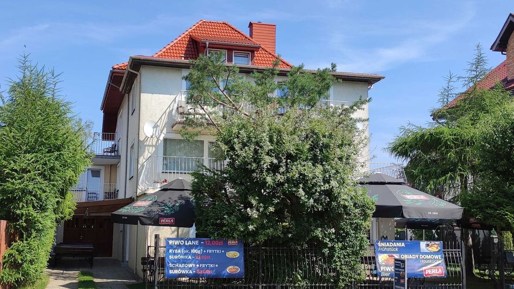 Dom Gościnny Bursztyn Rewal (1)