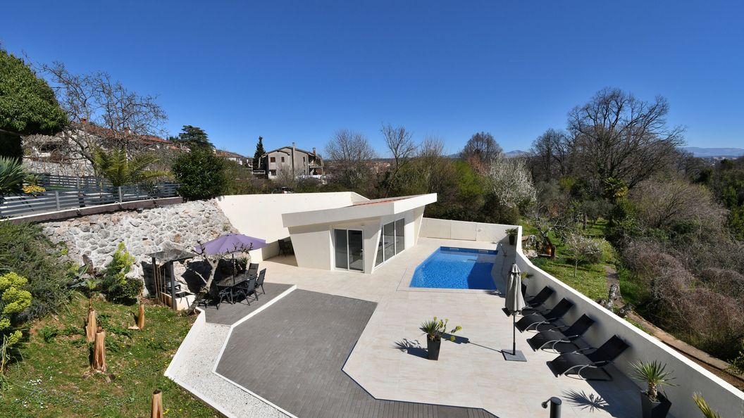 Apartments Lux with pool Matulji (1)