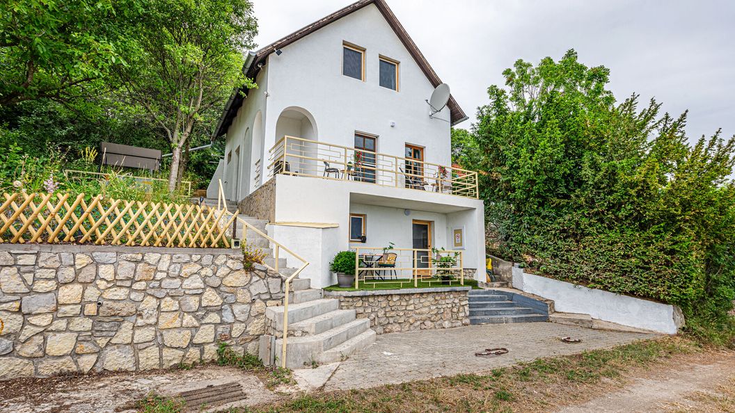 Infinity Apartman Lovas (1)