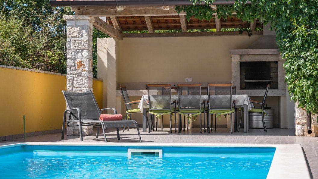 House Perci 1 Tar (1)