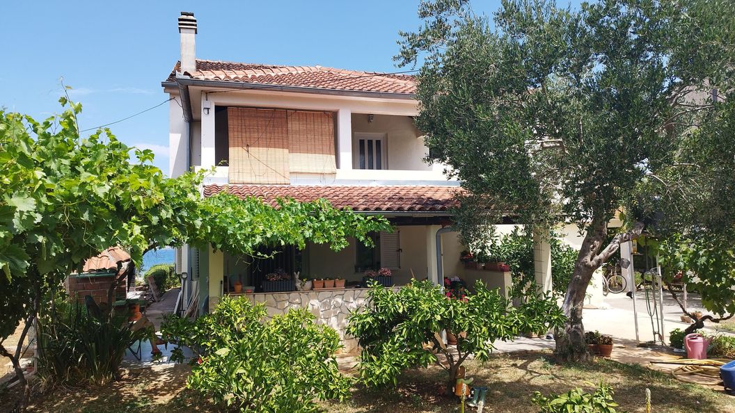 Apartmanok A Tenger Mellett Tkon, Pasman - 6221 Tkon (1)